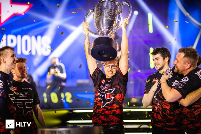 最佳亮点：在2025年BLAST Bounty春季赛中， Spirit 与 Heroic 的比赛